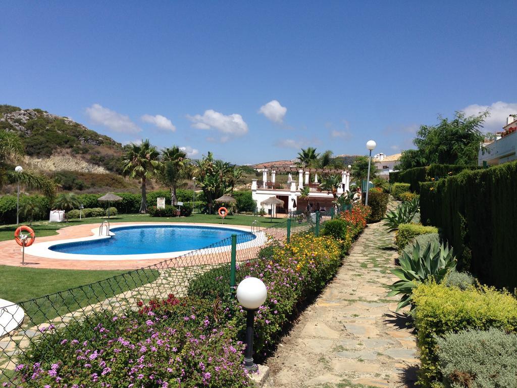 Apartamento Bahia De Casares Estepona Habitación foto
